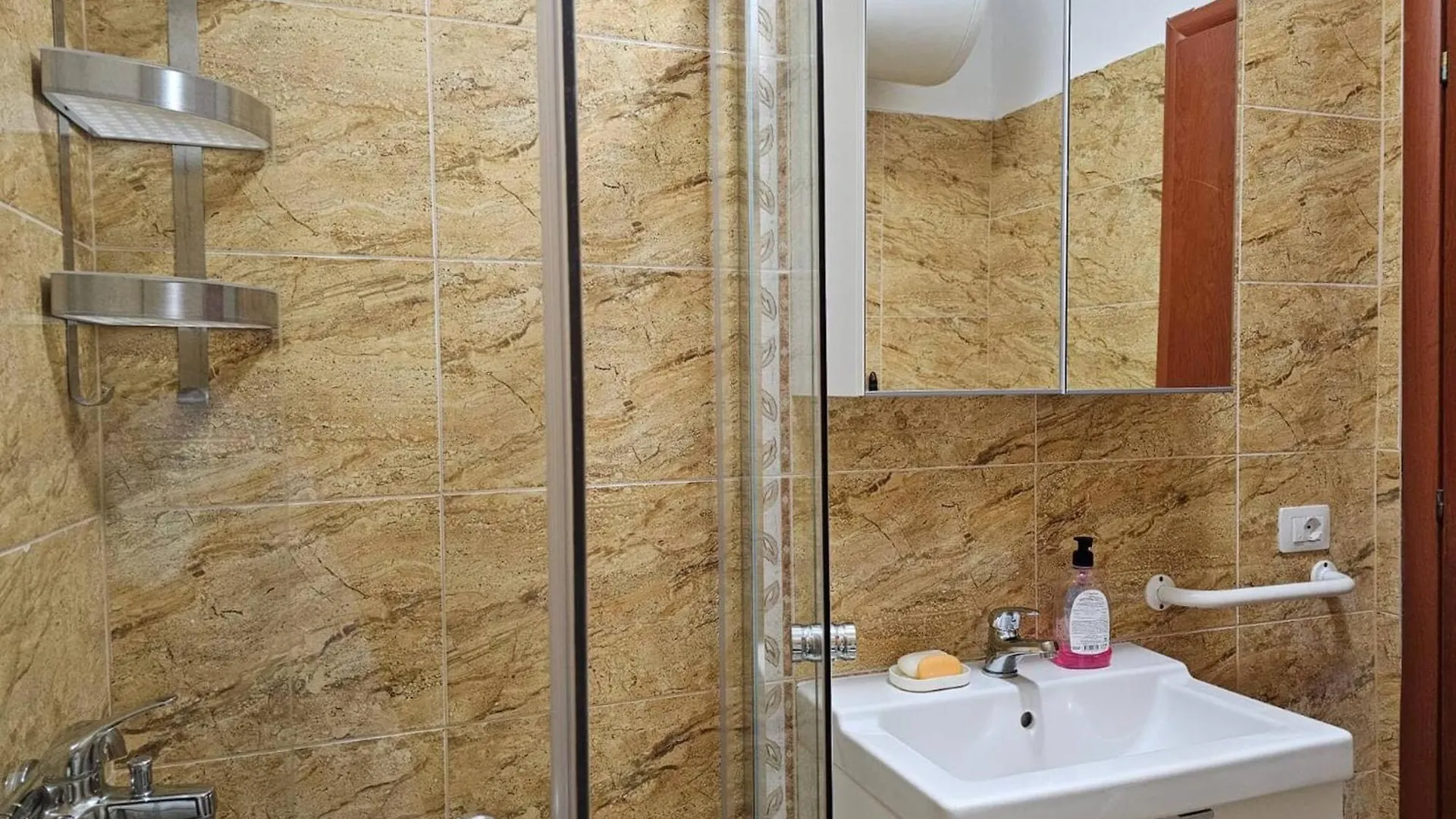 Apartamento Seaside Luxe With Panoramic Views Sarandë Albania